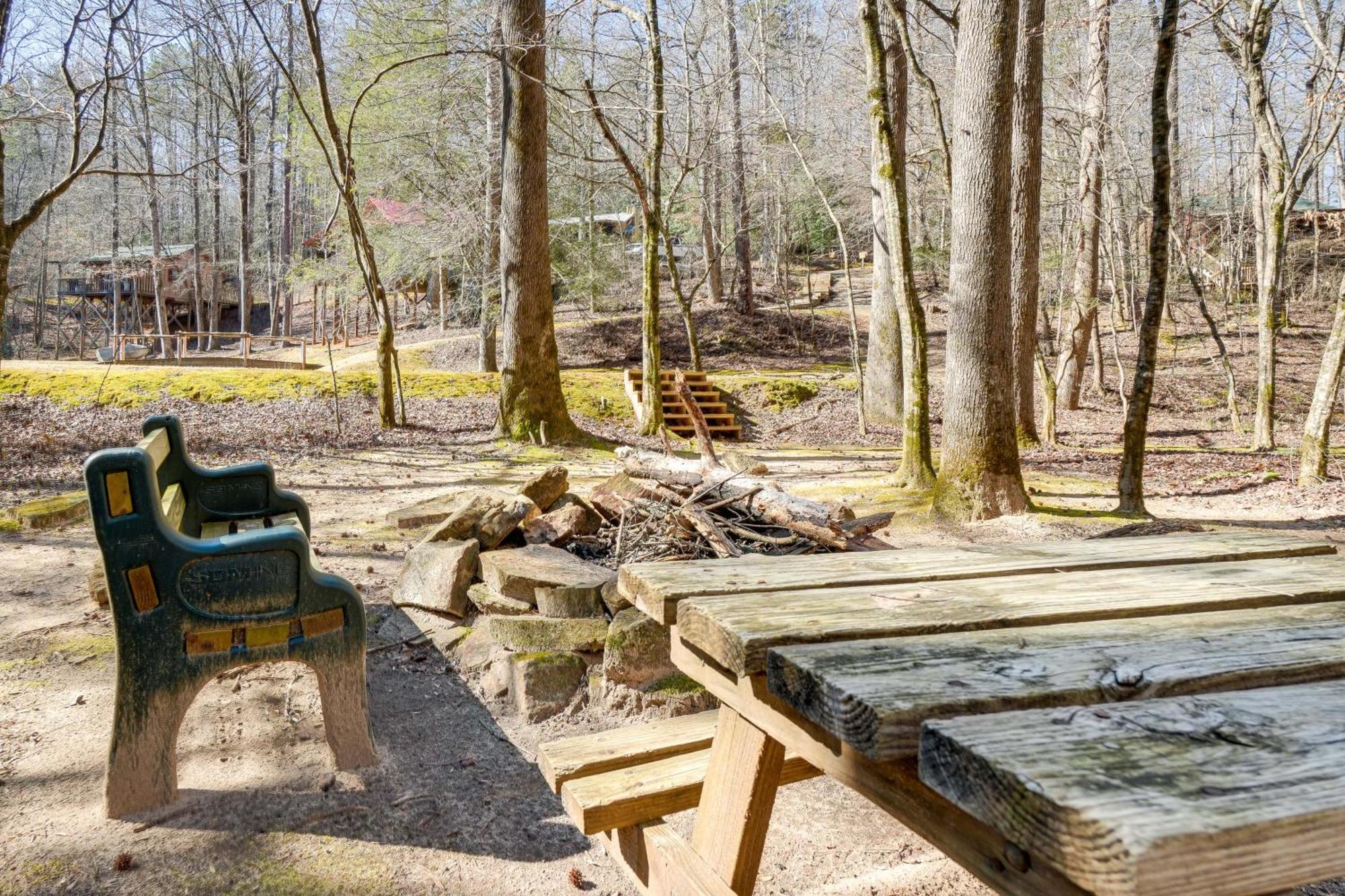 Secluded Family Retreat In Dahlonega With Hot Tub! Exterior foto